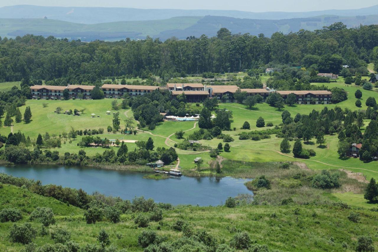 Drakensberg Sun Resort Cathkin Park ภายนอก รูปภาพ