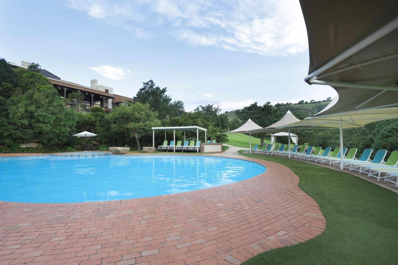 Drakensberg Sun Resort Cathkin Park ภายนอก รูปภาพ