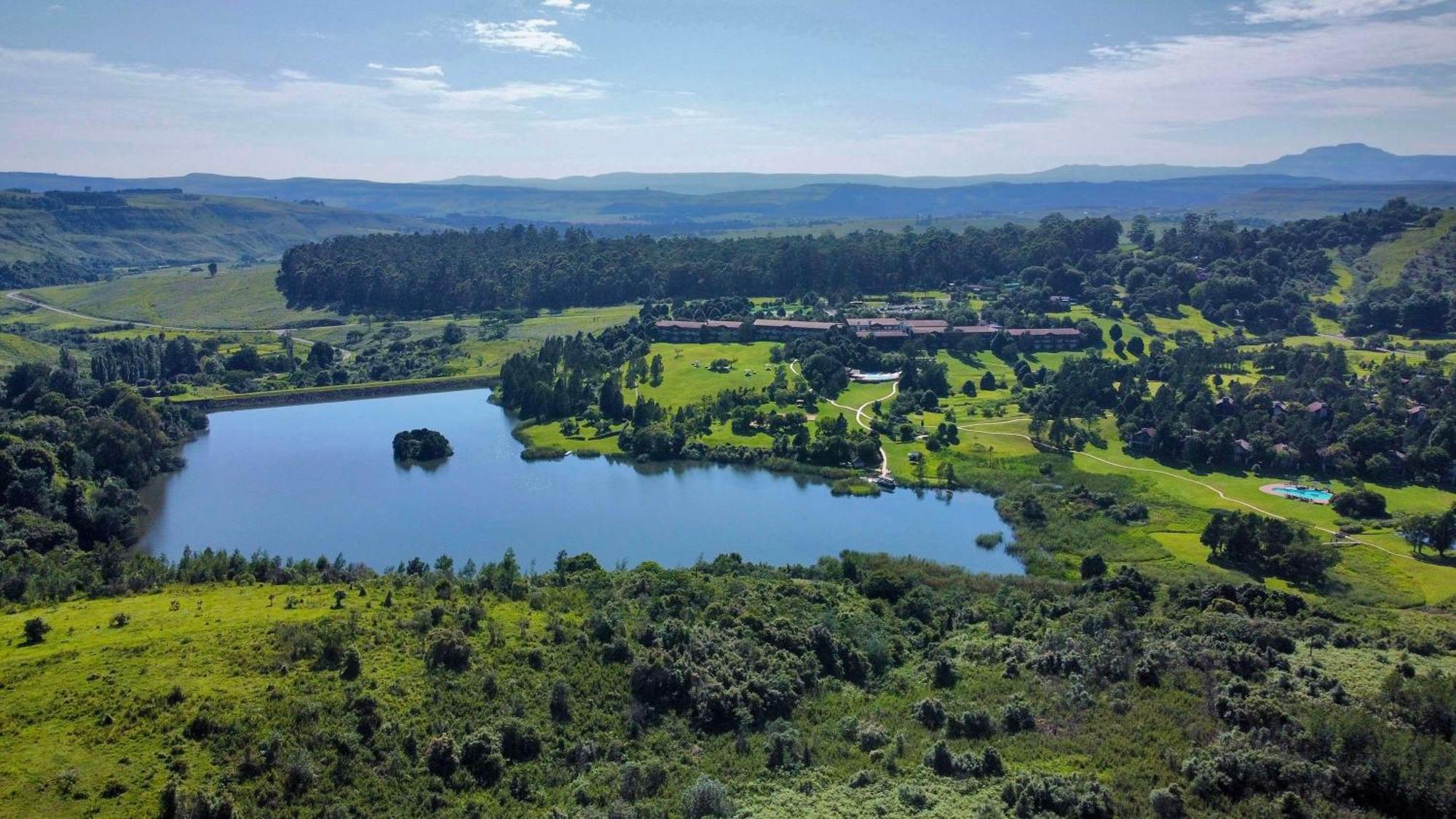 Drakensberg Sun Resort Cathkin Park ภายนอก รูปภาพ