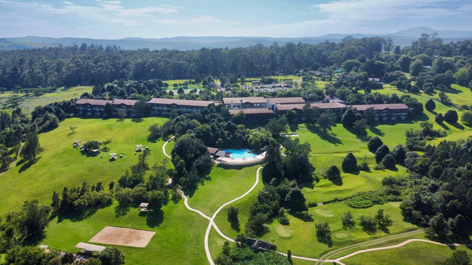 Drakensberg Sun Resort Cathkin Park ภายนอก รูปภาพ